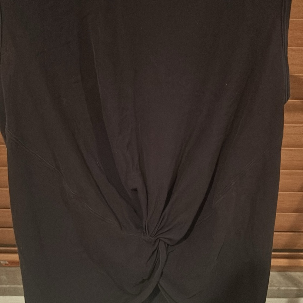 Lululemon Twist Front Tank - Picture 2 of 4